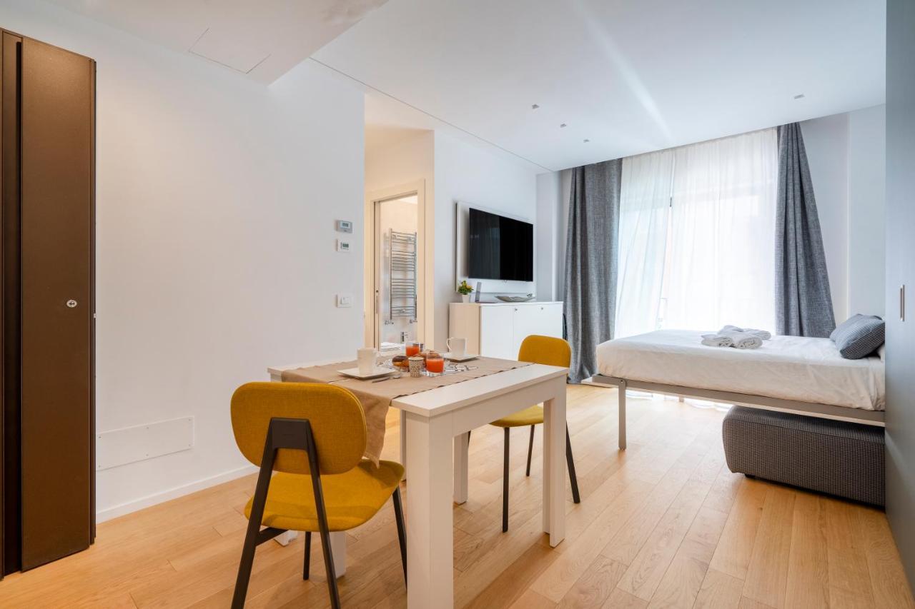 Twelve12 - Universita & Stazione Aparment Bari Extérieur photo