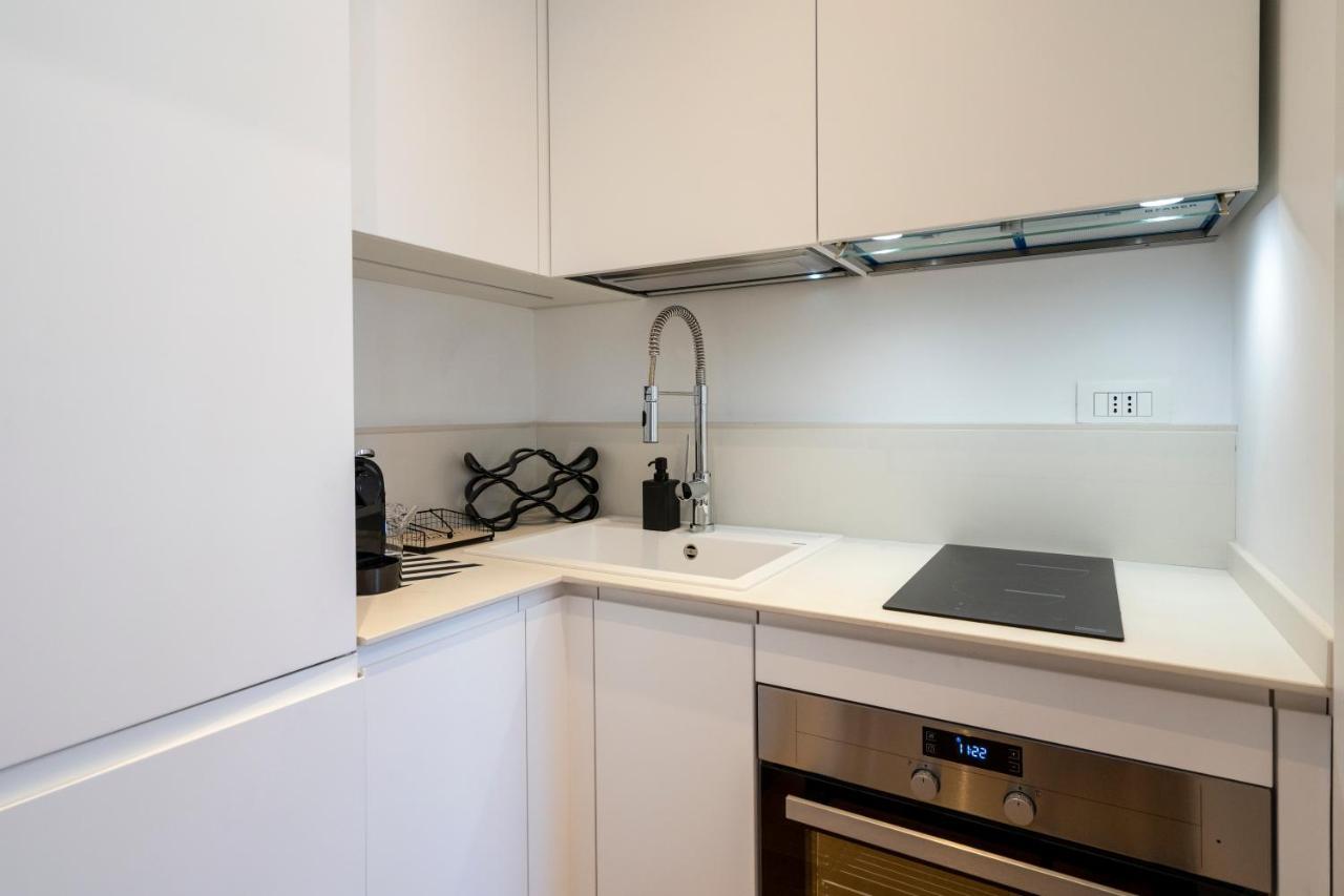 Twelve12 - Universita & Stazione Aparment Bari Extérieur photo